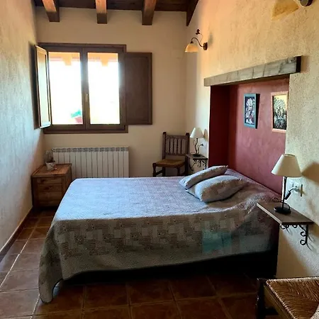 Masia De La Serra De La Cogulla