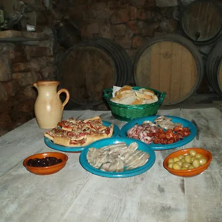 Masia De La Serra De La Cogulla * Peñarroya de Tastavins