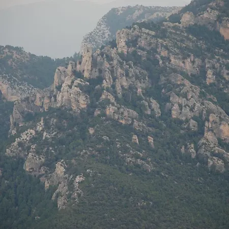 Masia De La Serra De La Cogulla Peñarroya de Tastavins