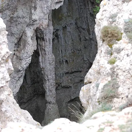 Masia De La Serra De La Cogulla Peñarroya de Tastavins