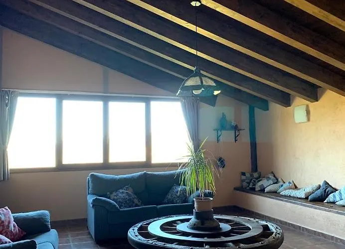 Masia De La Serra De La Cogulla