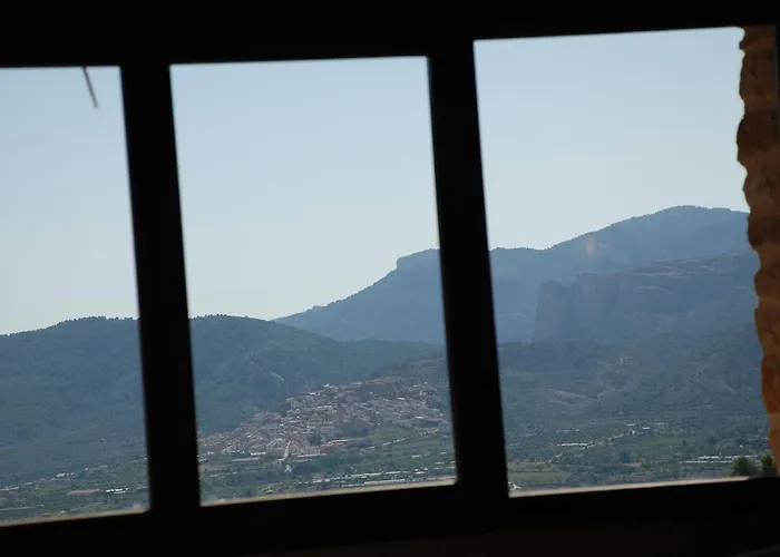 Masia De La Serra De La Cogulla