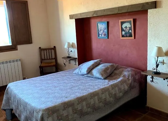 Masia De La Serra De La Cogulla Peñarroya de Tastavins