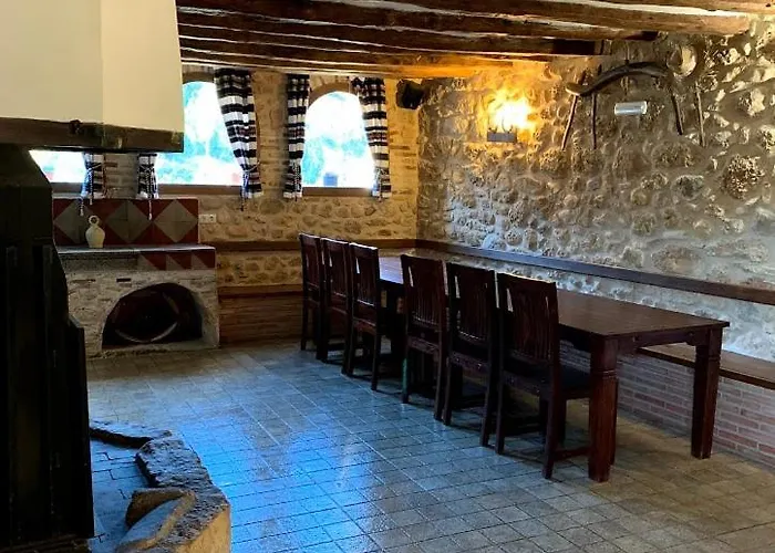 Masia De La Serra De La Cogulla Lantställe Peñarroya de Tastavins