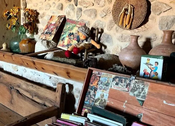 Masia De La Serra De La Cogulla Peñarroya de Tastavins